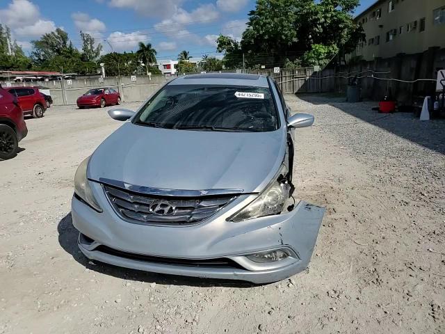 2013 Hyundai Sonata - Image 10