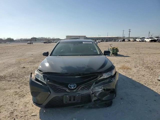 2018 Toyota Camry - Image 11