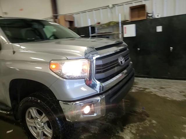2014 Toyota Tundra - Image 13