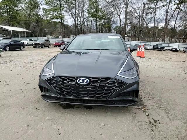 2021 Hyundai Sonata - Image 13