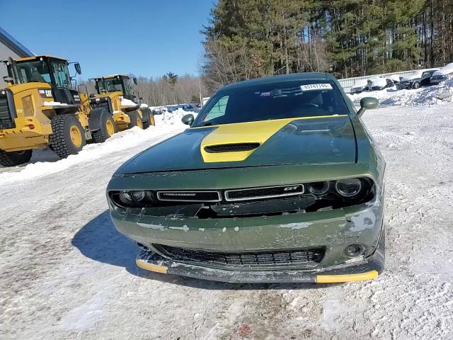 2019 Dodge Challenger - Image 11