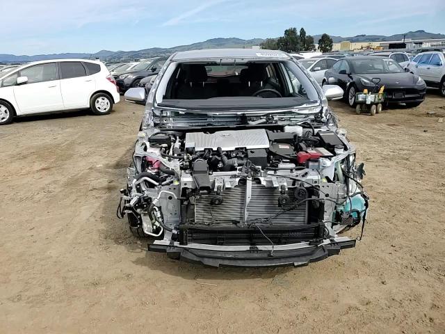 2022 Toyota Prius - Image 11