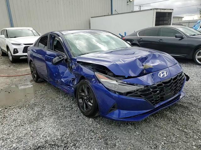 2021 Hyundai Elantra - Image 13