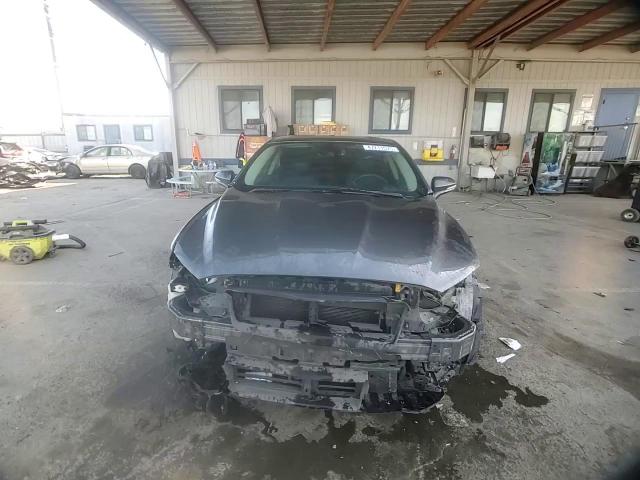 2018 Ford Fusion - Image 11