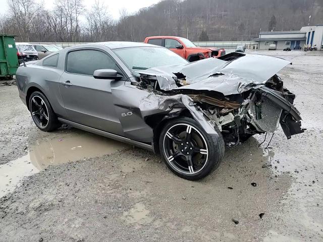 2013 Ford Mustang - Image 10
