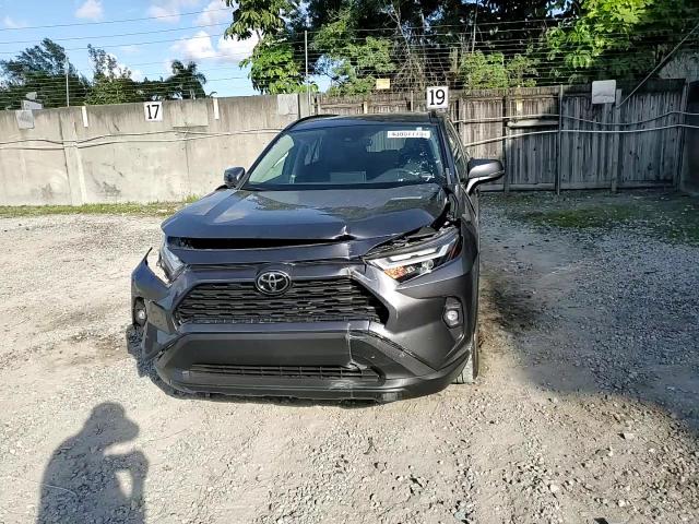 2023 Toyota RAV 4 - Image 11
