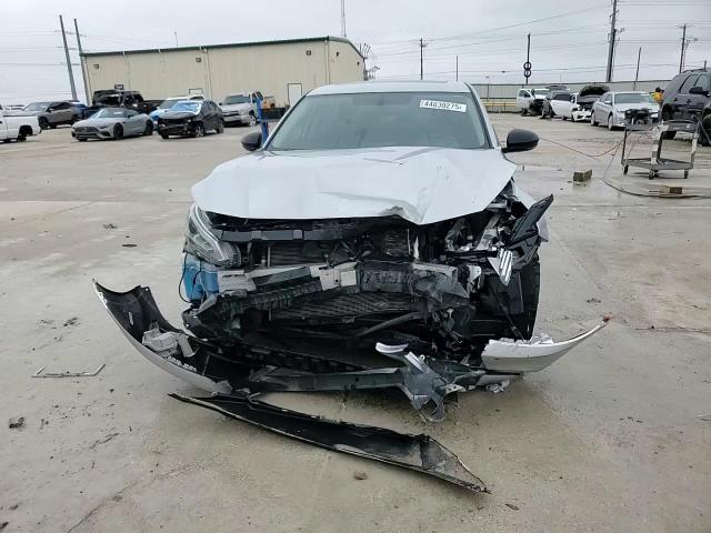 2019 Nissan Altima - Image 14
