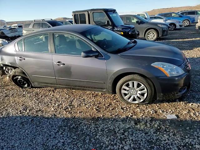 2012 Nissan Altima - Image 11