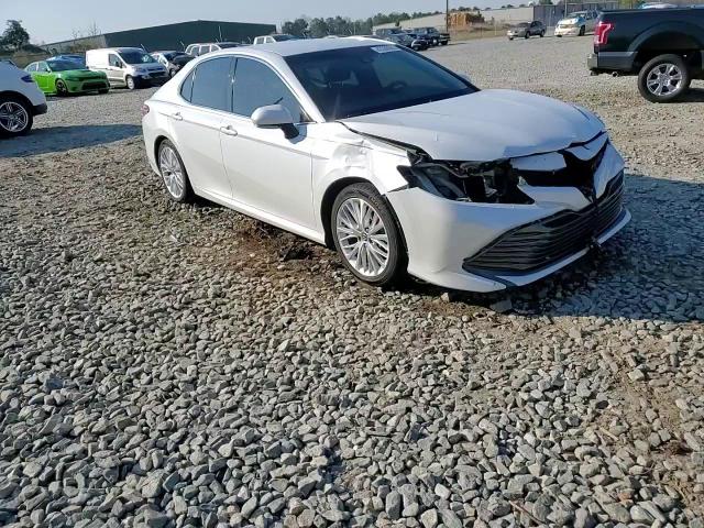 2018 Toyota Camry - Image 13
