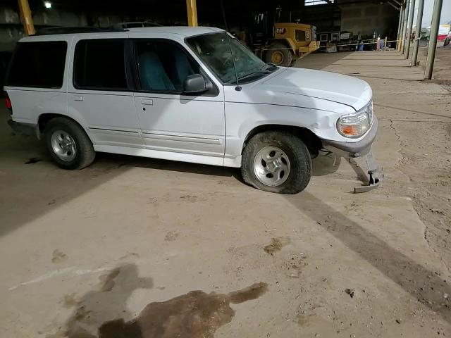 1996 Ford Explorer - Image 10