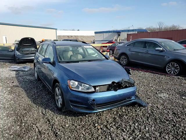 2015 Volkswagen Golf - Image 13