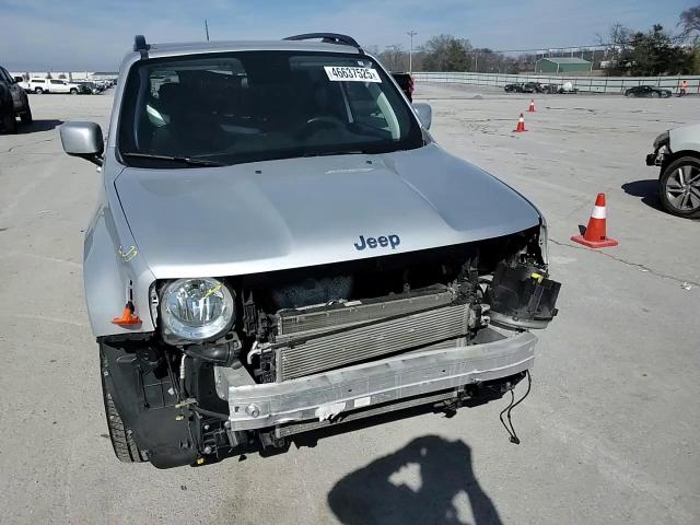 2018 Jeep Renegade - Image 12