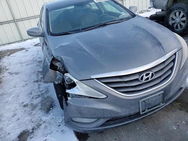 2013 Hyundai Sonata - Image 10