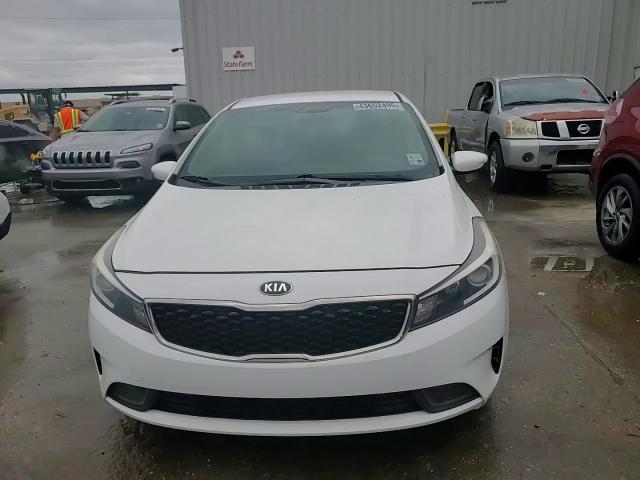2017 Kia Forte - Image 13