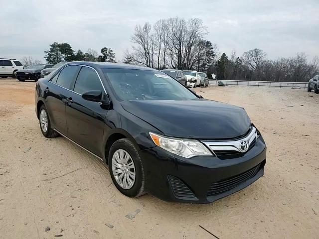 2012 Toyota Camry - Image 11