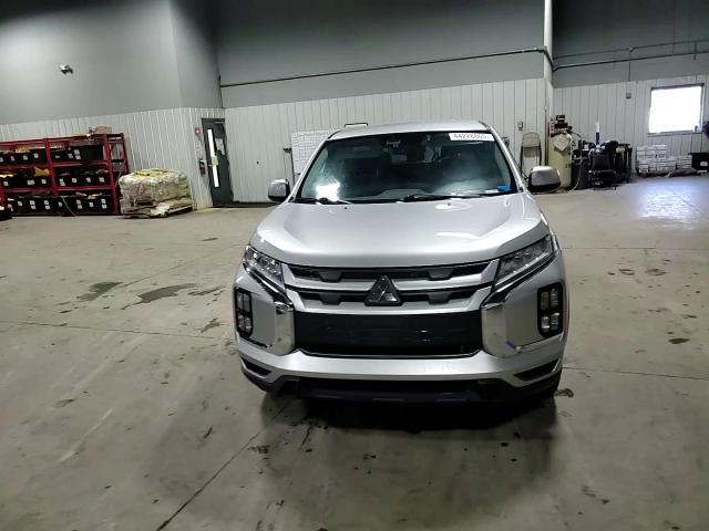 2021 Mitsubishi Outlander - Image 12