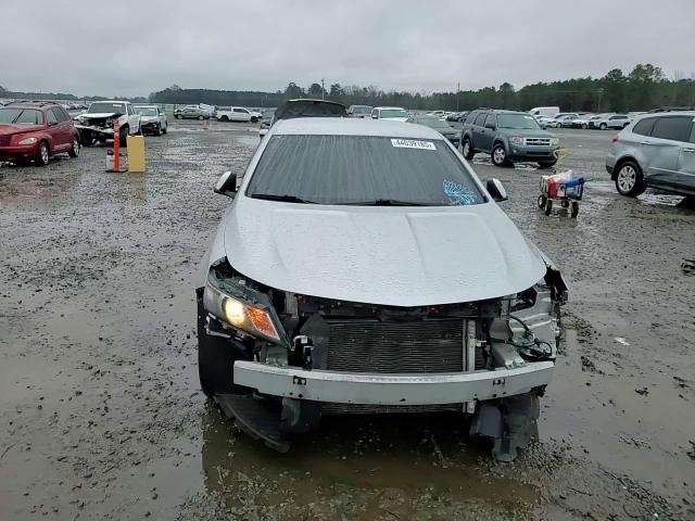 2018 Chevrolet Impala - Image 11