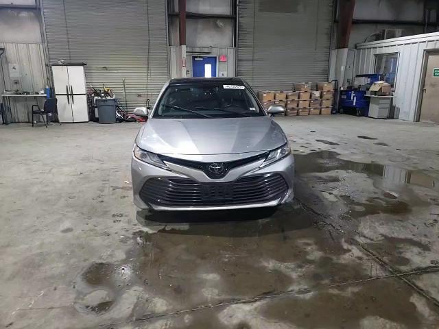 2019 Toyota Camry - Image 10