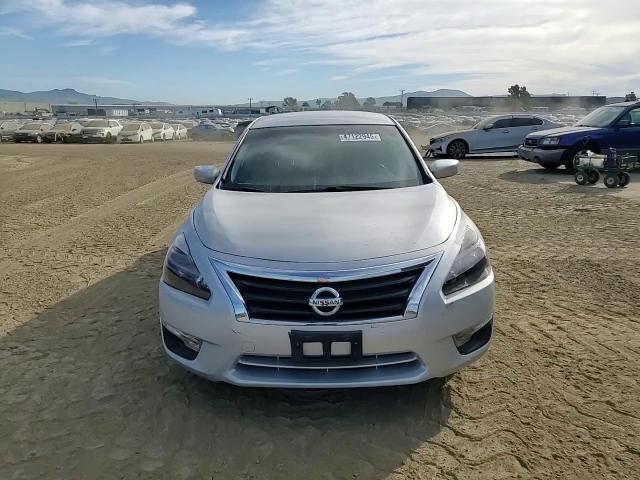 2013 Nissan Altima - Image 10