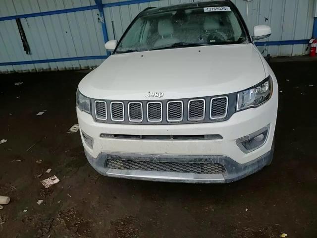 2019 Jeep Compass - Image 10