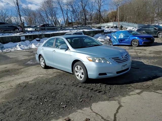 2009 Toyota Camry - Image 11