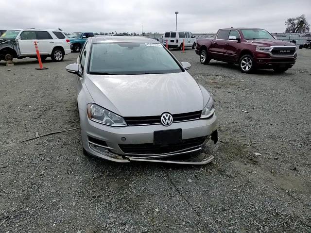 2017 Volkswagen Golf - Image 11