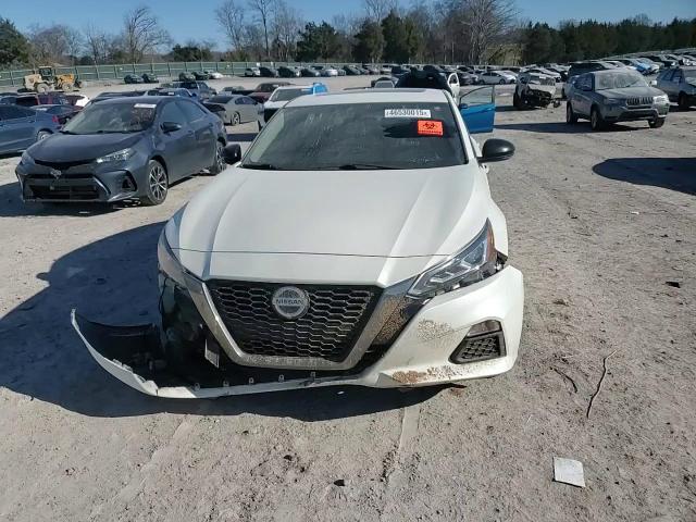 2019 Nissan Altima - Image 11