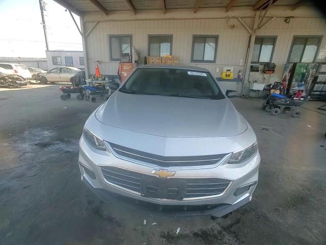 2016 Chevrolet Malibu - Image 10