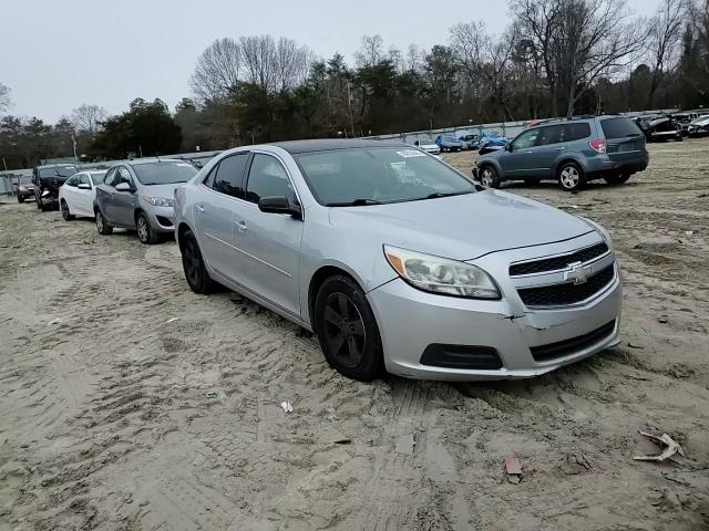 2013 Chevrolet Malibu - Image 10