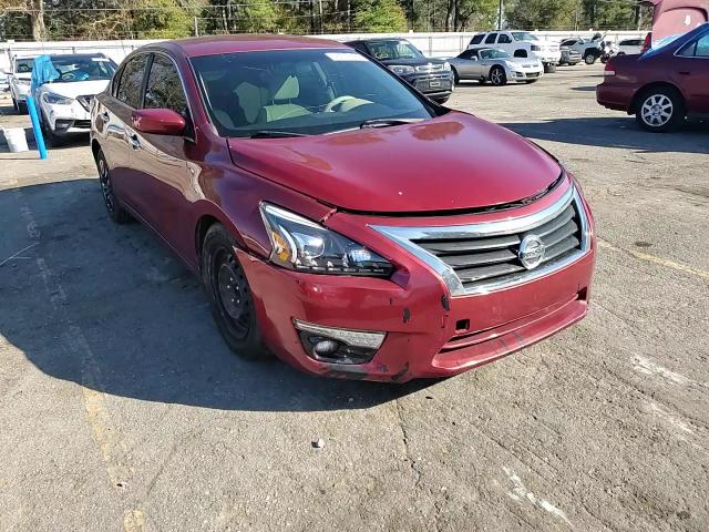 2015 Nissan Altima - Image 13