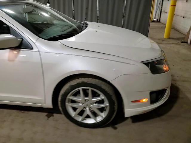 2012 Ford Fusion - Image 13