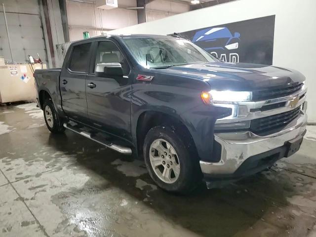 2019 Chevrolet Silverado - Image 11