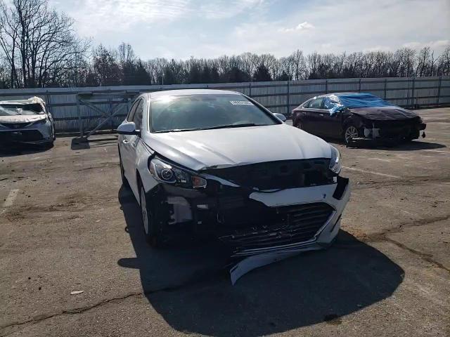 2019 Hyundai Sonata - Image 11