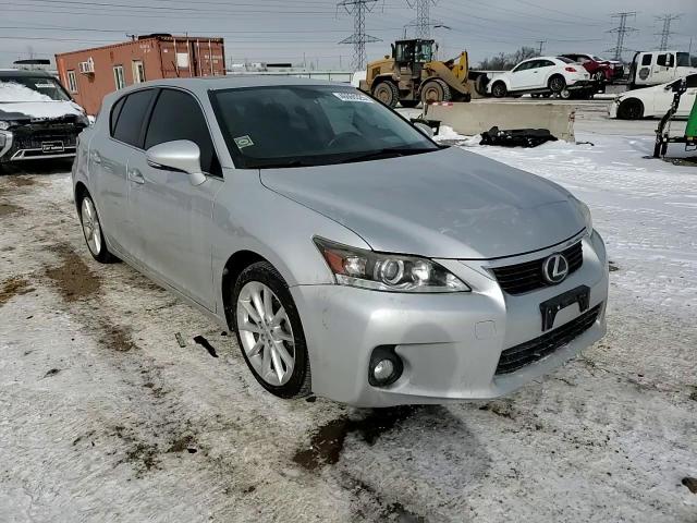 2012 Lexus CT - Image 11
