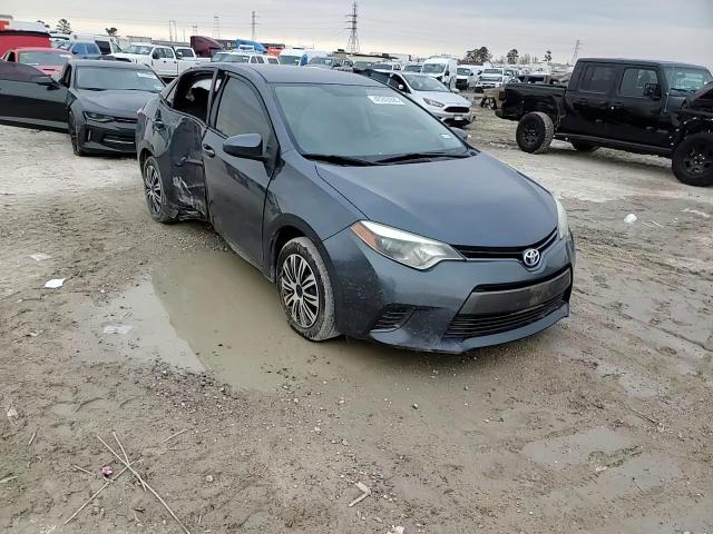 2015 Toyota Corolla - Image 11