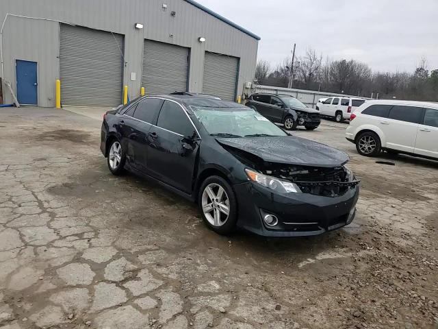2014 Toyota Camry - Image 13