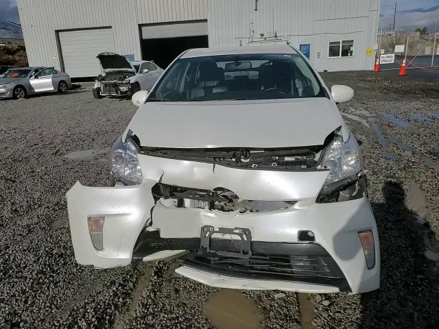2015 Toyota Prius - Image 11