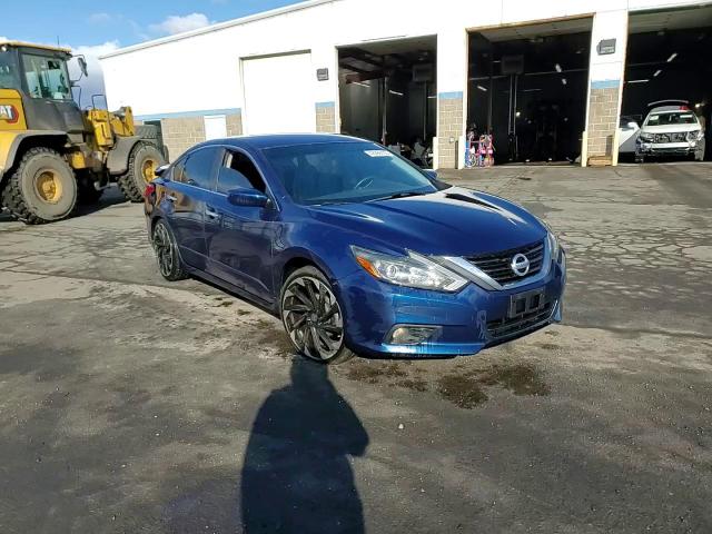 2016 Nissan Altima - Image 14