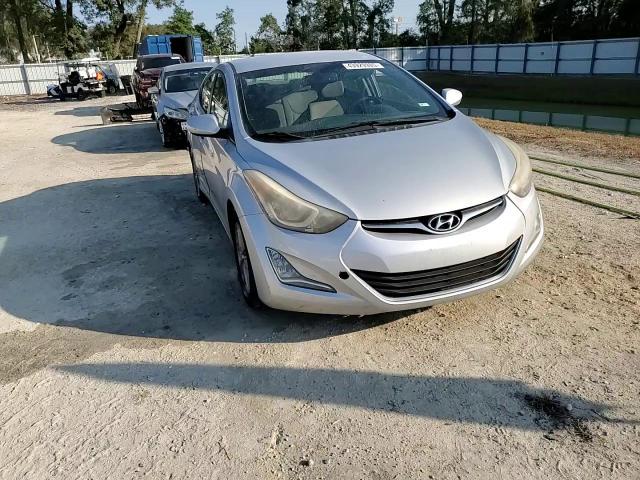 2014 Hyundai Elantra - Image 13