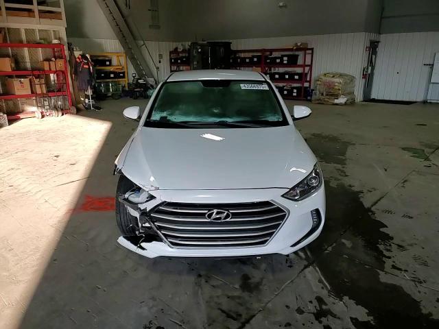 2018 Hyundai Elantra - Image 11