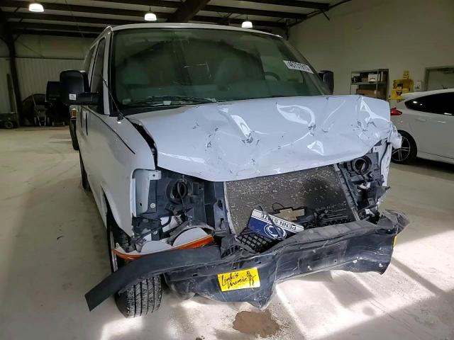 2014 Chevrolet Express - Image 11