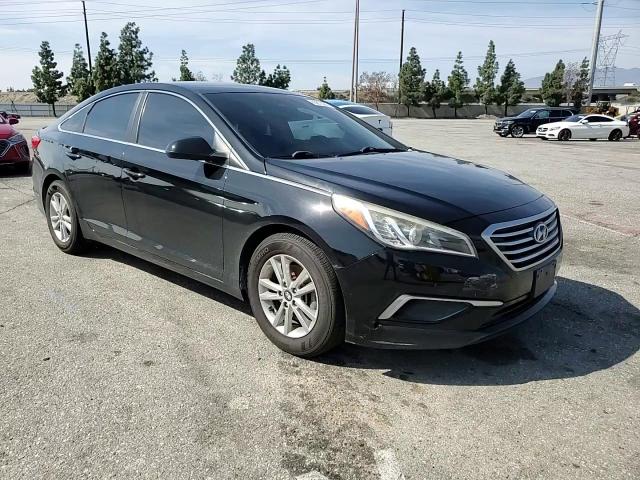 2017 Hyundai Sonata - Image 10