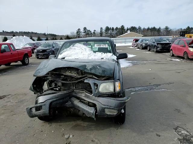 2004 Toyota Tacoma - Image 11