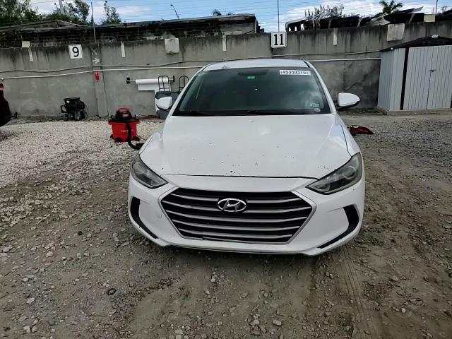 2017 Hyundai Elantra - Image 14