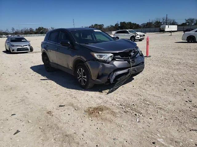 2018 Toyota RAV 4 - Image 12
