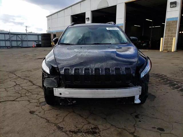 2015 Jeep Grand Cherokee - Image 14