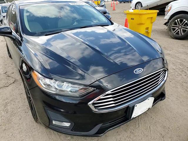 2019 Ford Fusion - Image 10