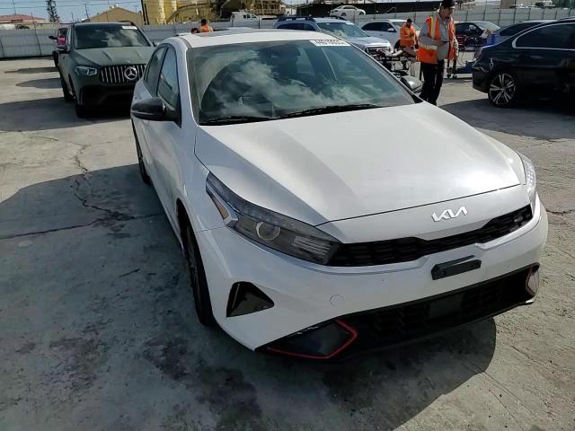 2024 Kia Forte - Image 11