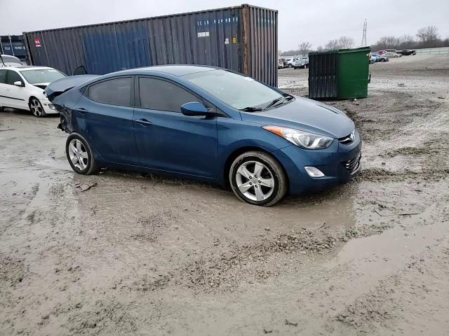 2013 Hyundai Elantra - Image 14