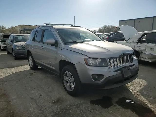 2016 Jeep Compass - Image 11